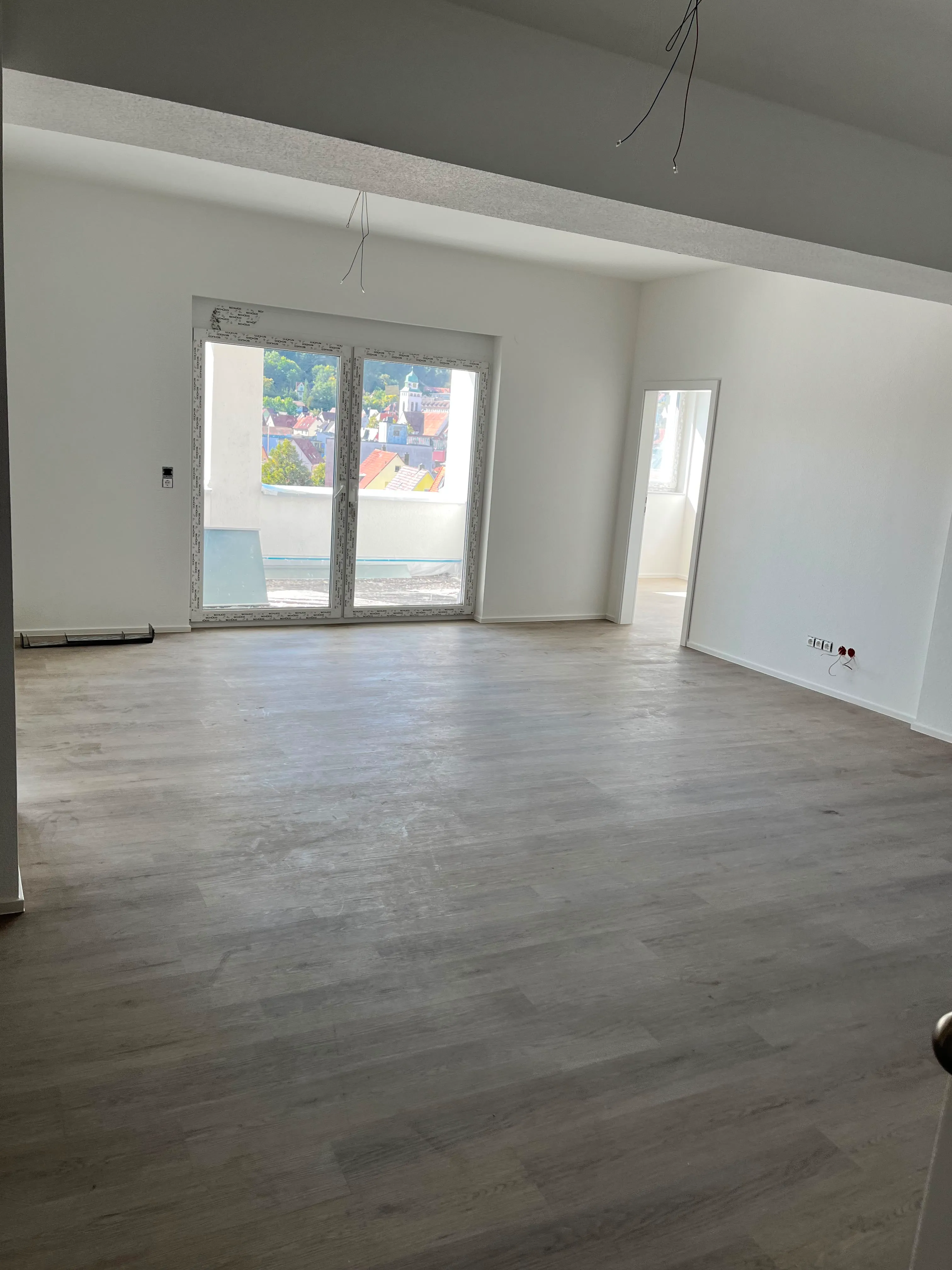 Fertig gereinigte Wohnung mit Blick über Burladingen